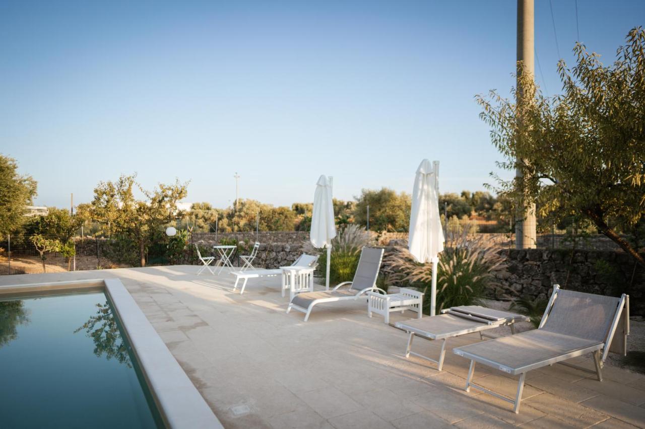 Prestigiosa Villa Con Piscina Condominiale Monopoli Exterior photo